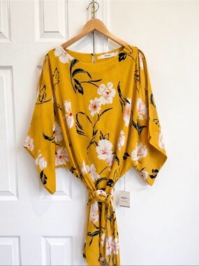 Women Multi Color Floral Mini Boho Dress Split Sleeves Peekaboo Back Size XL